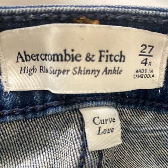 💙GREAT CONDITION | Abercrombie & Fitch | Size 4R - Picture 9 of 17